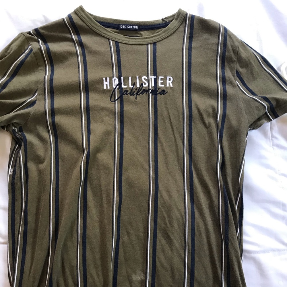 hollister tee